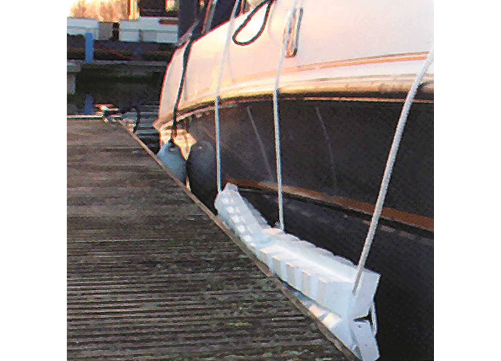 Majoni Multi Fender Plate White 60 X 38cm H 8cm-img3837504_.jpg