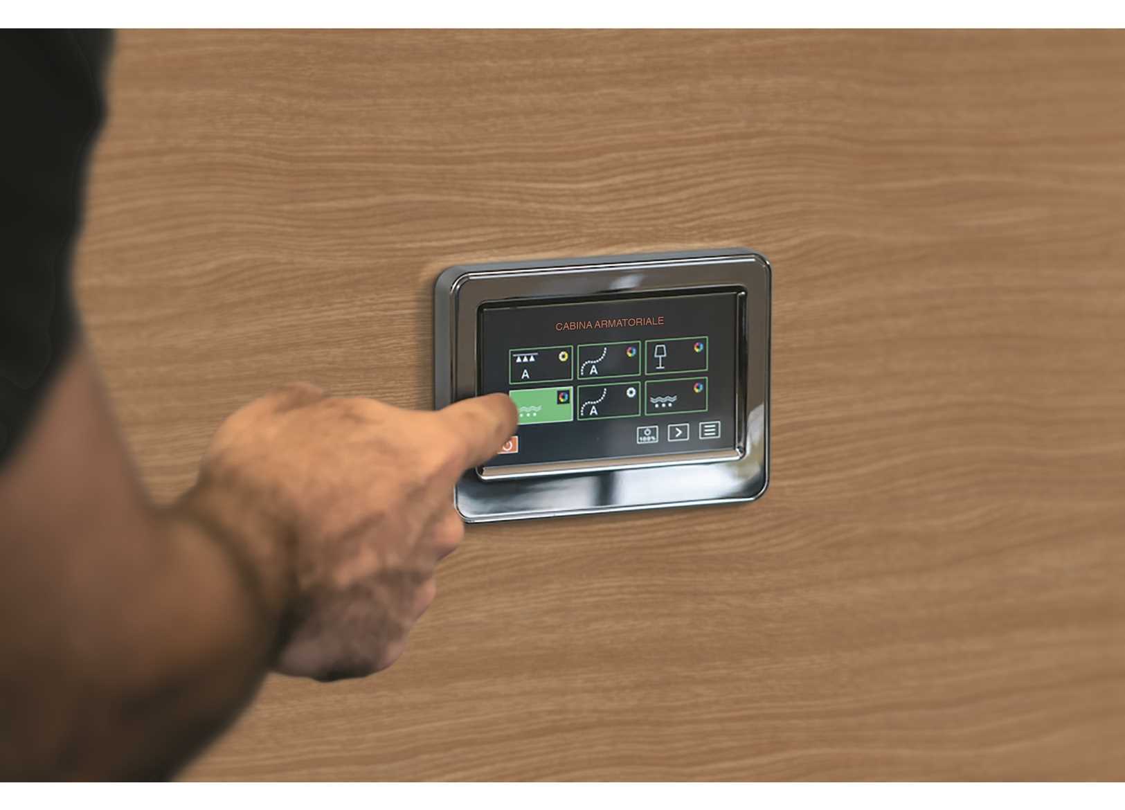 Pannello Controllo Qcc-lcs per Fari Challenger Quick Rgbw-img2121396_2.jpg