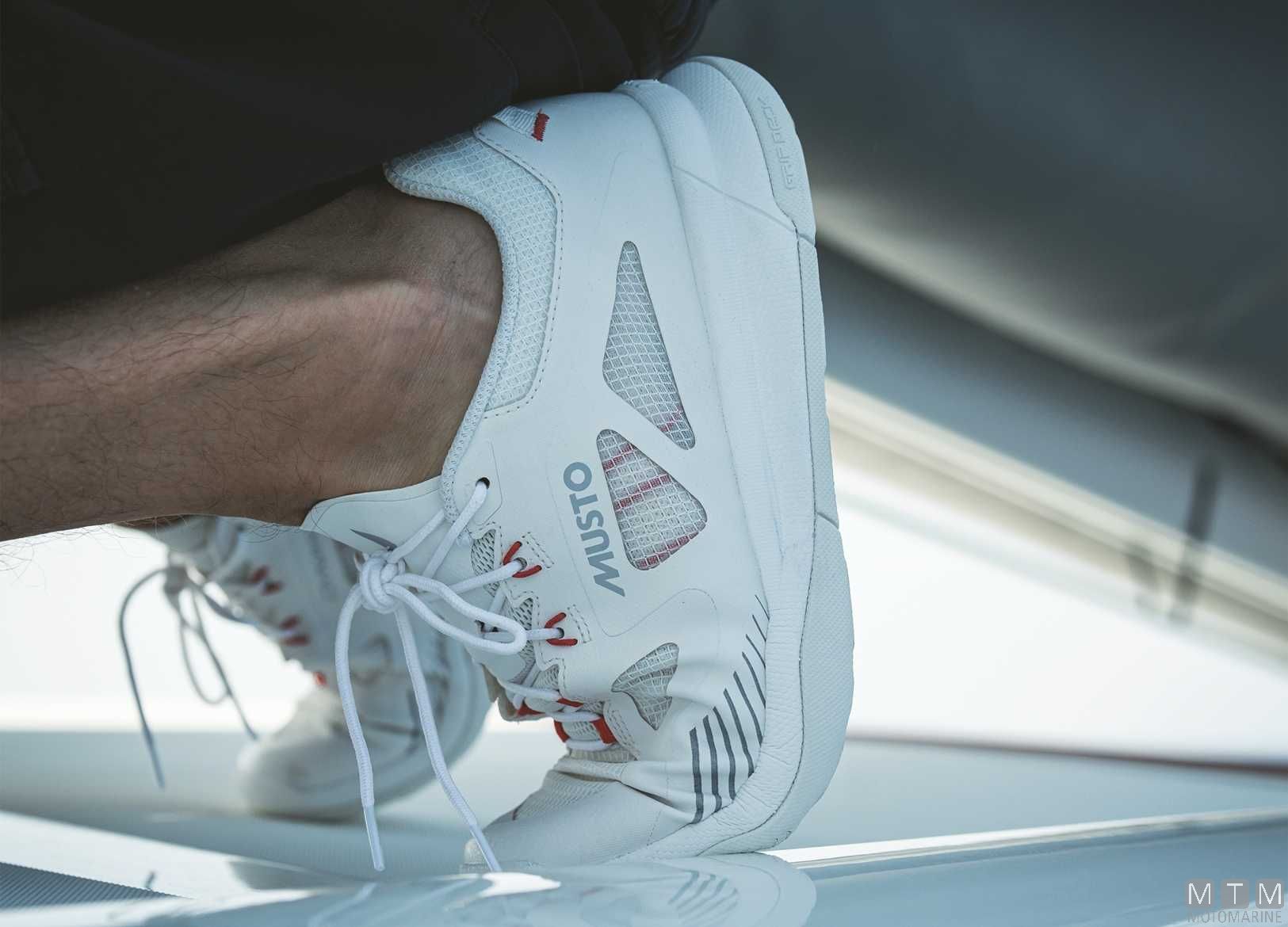 Scarpe Musto Dynamic Race Trainer 011 Bianco 40.5-img3050530_2.jpg
