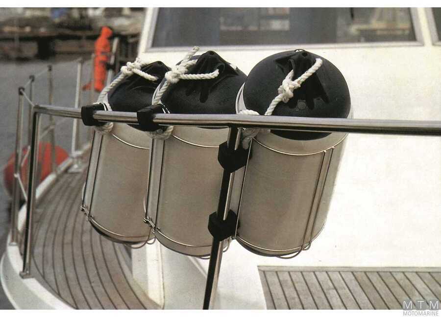 Nawa Modular Fender Holders-img3819017_.jpg