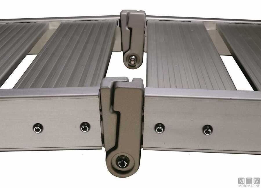 Folding Aluminum Gangway-img0606518_1.jpg