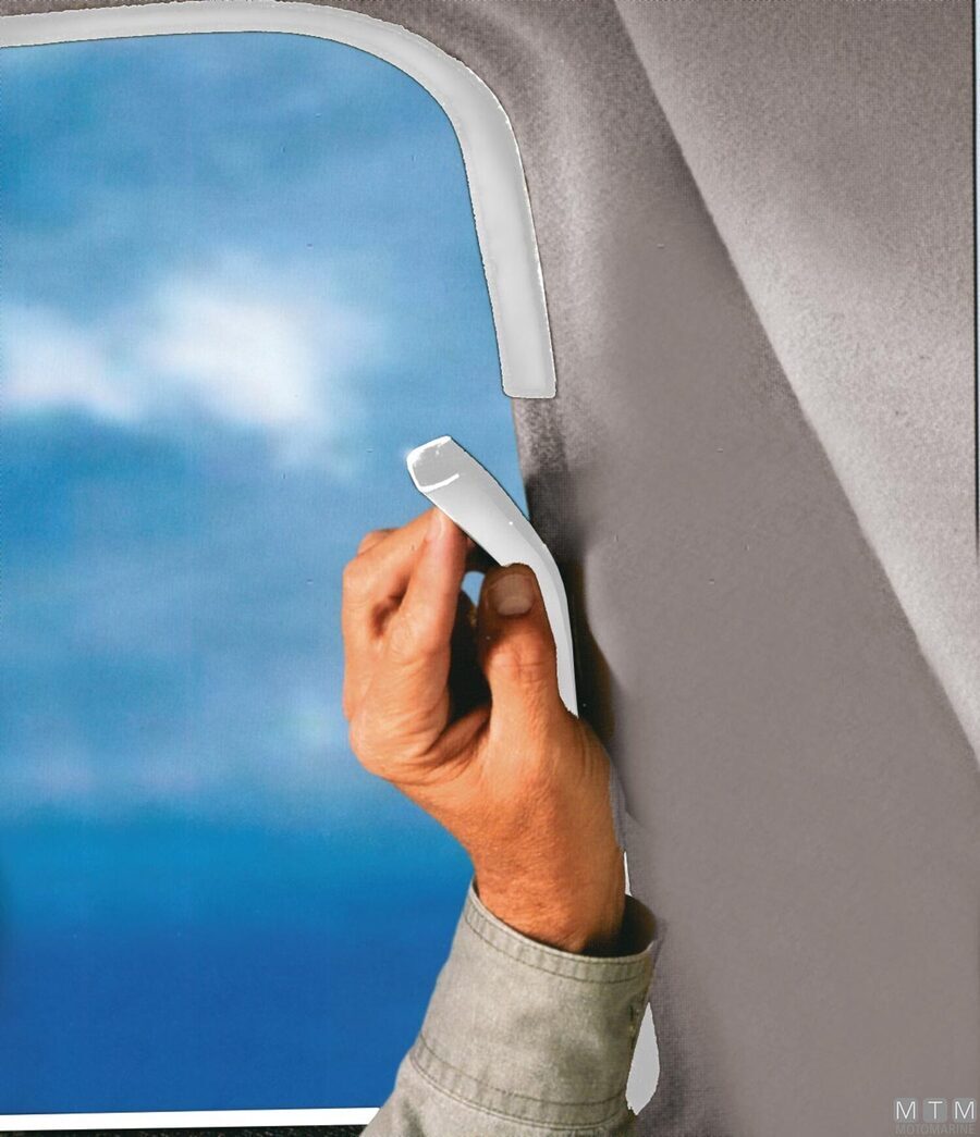 Profilo Trim-Lok Edge Trim White-img3835012_8.jpg