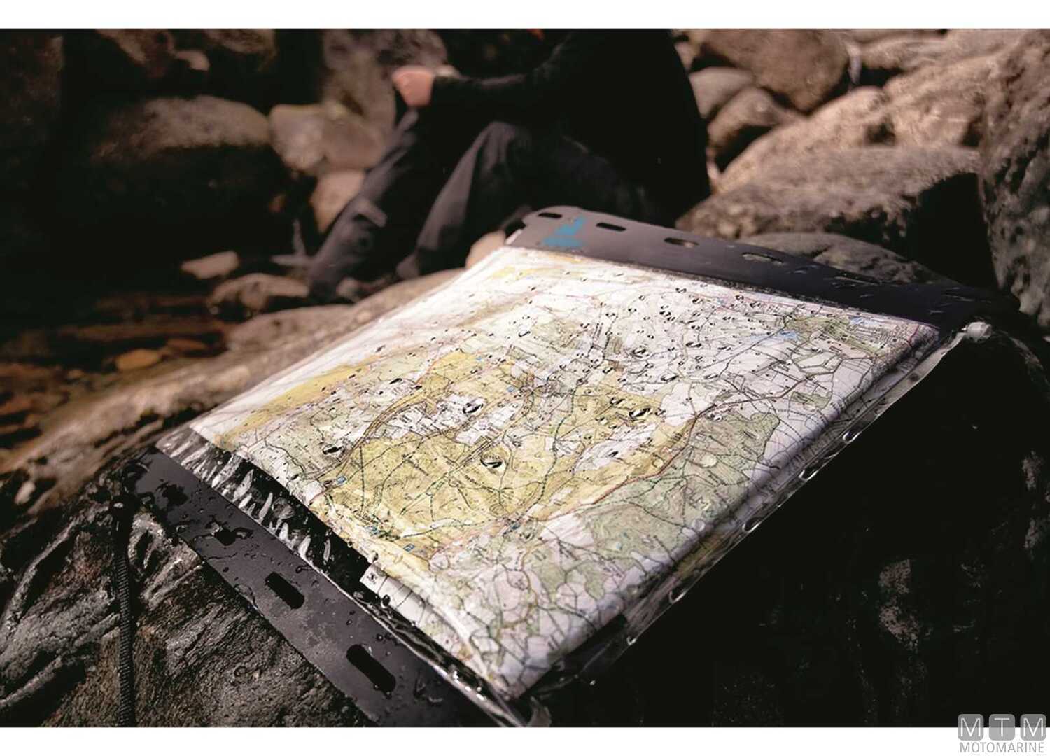 Busta Imperm Aquapac Map-img3030311_.jpg