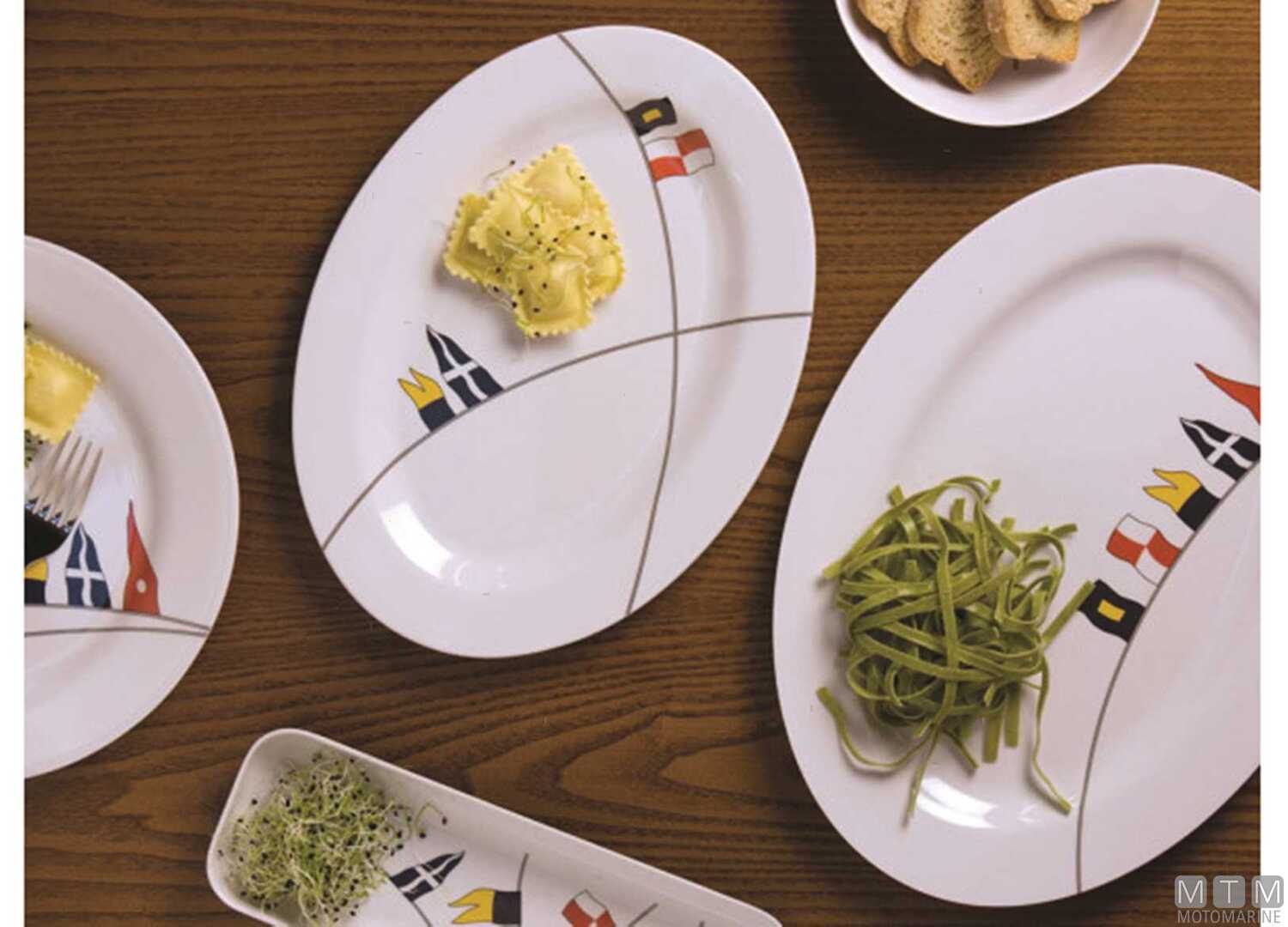 Set Piatti Portata MB Regata-img5802212_.jpg