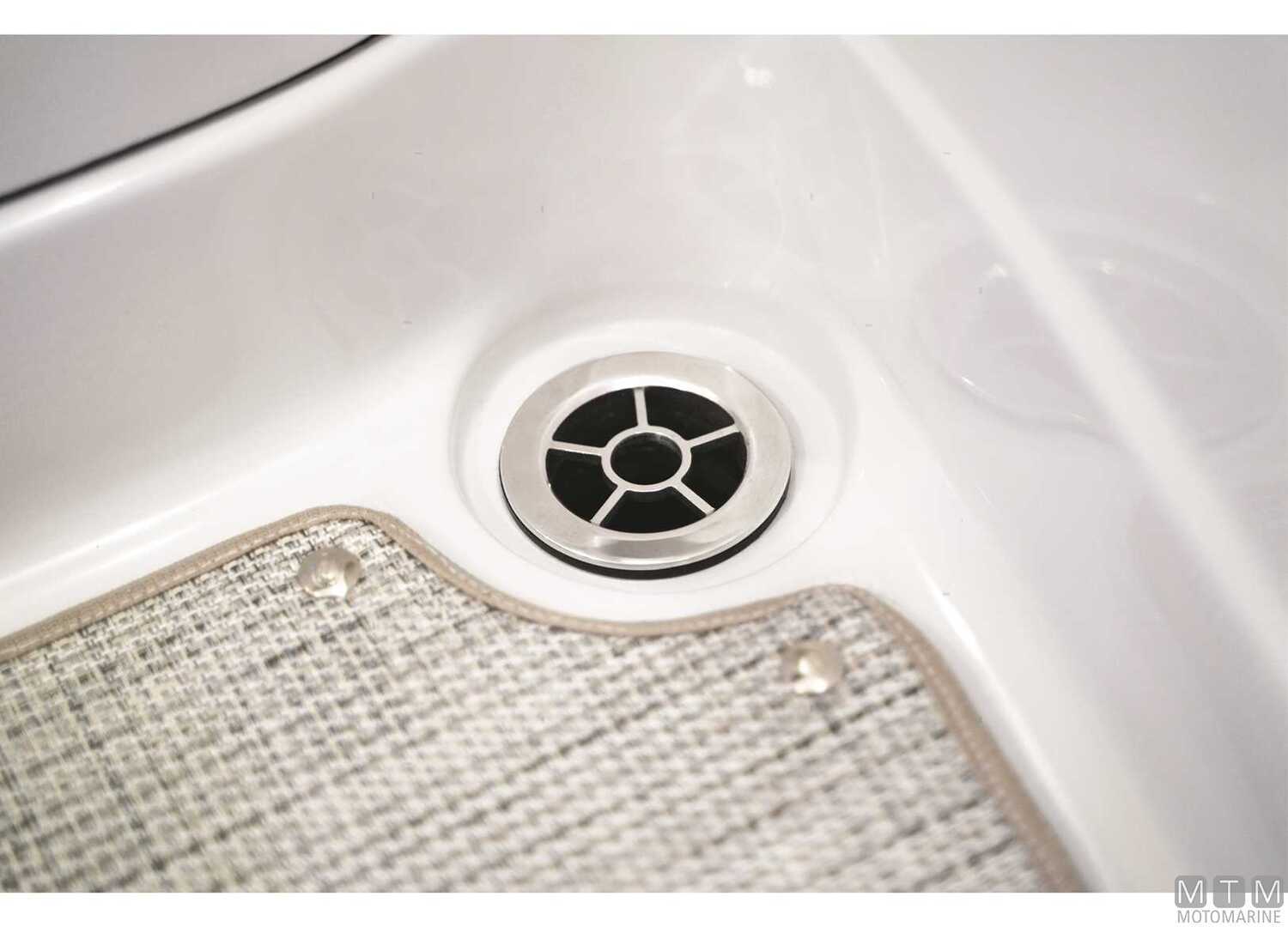 High-flow Cockpit Drain Ø50mm Stainless Steel/nylon-img1412020_3.jpg