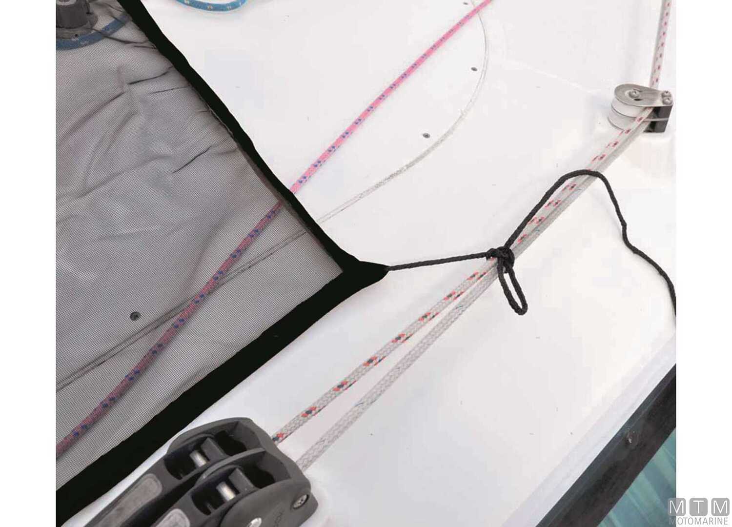 Water Line Hatch Mosquito Net-img3272556_.jpg