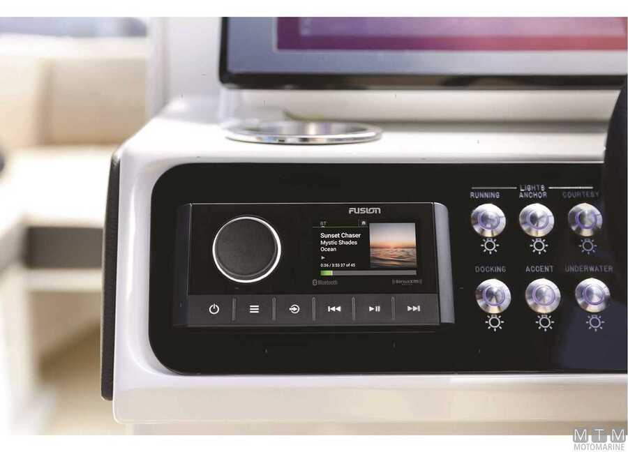 Fusion Apollo MS-RA670 USB Wi-Fi Bluetooth Marine Stereo-img5640607_1.jpg