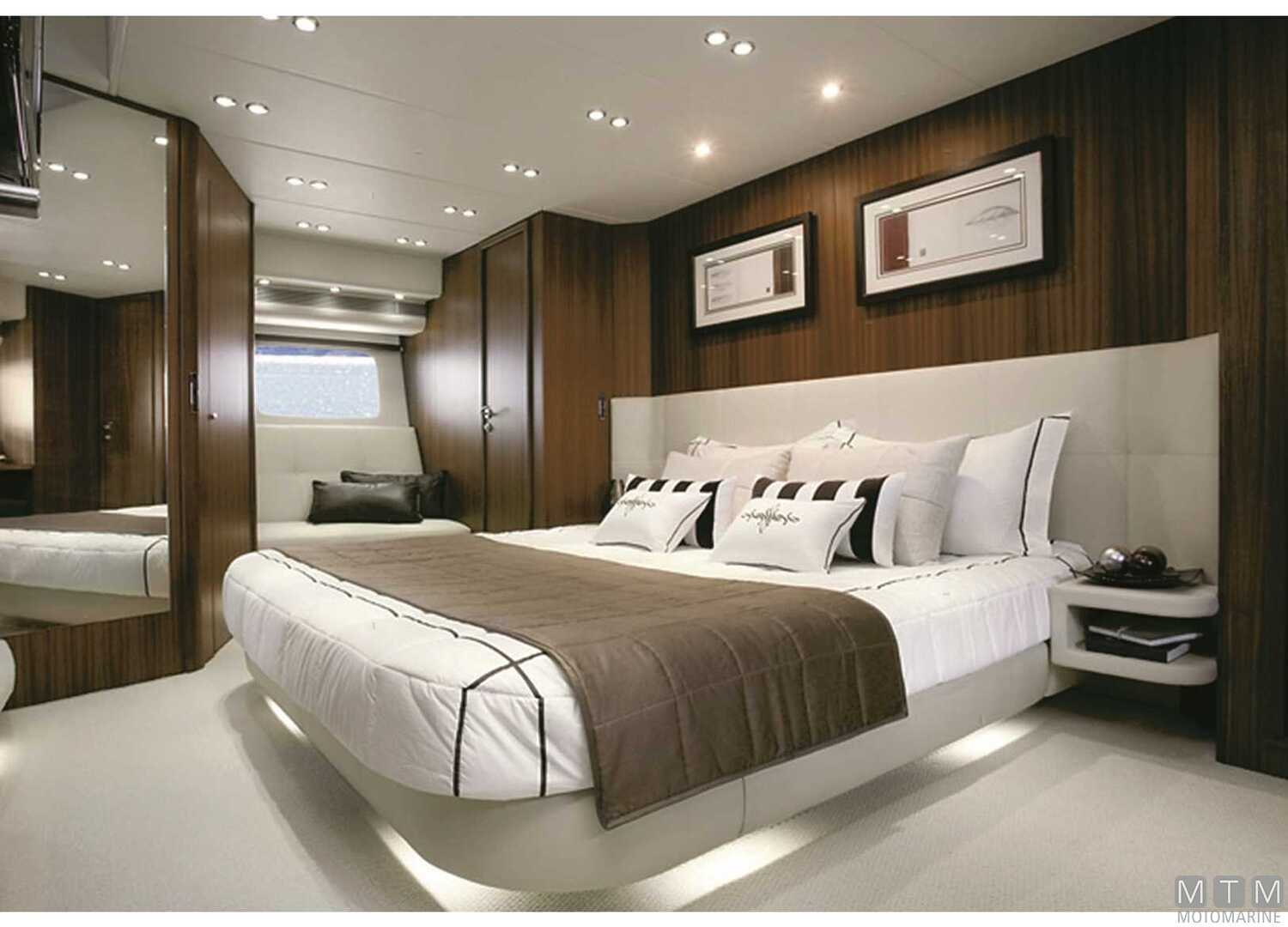 Faretto Led Hella Eurole Ø75mm 12V 5000K-img2149130_2.jpg