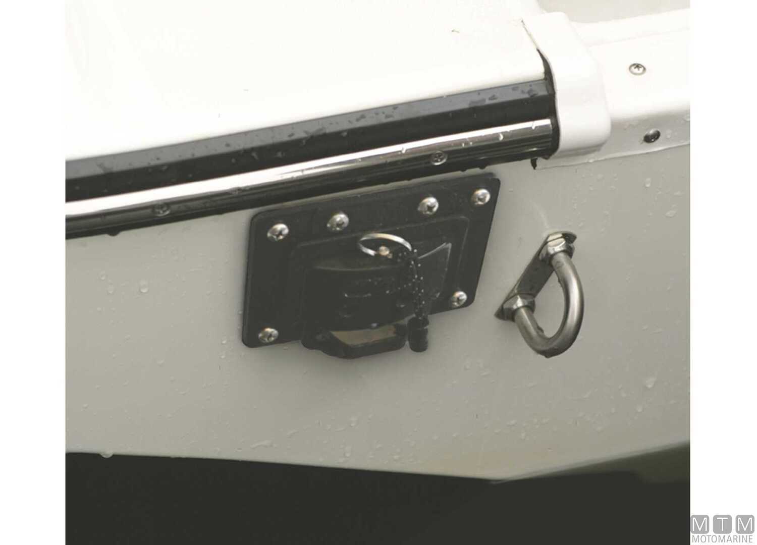 Recessed Garelick Ladder 3 Steps Aluminum-img0505470_1.jpg