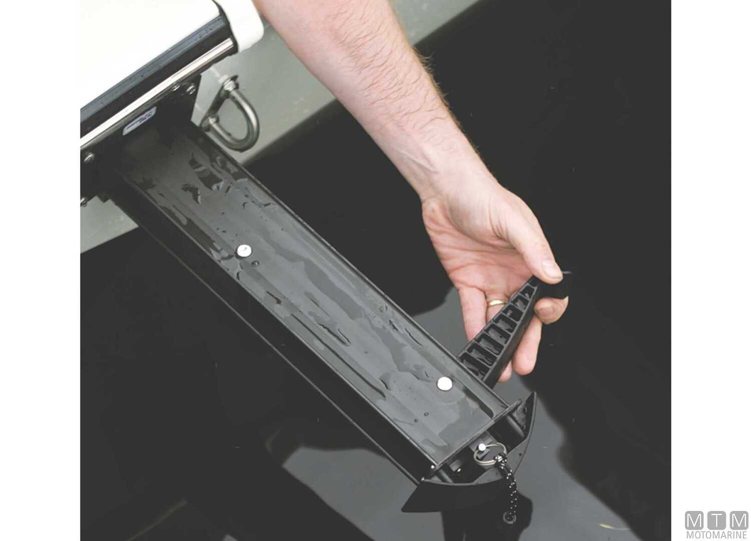 Recessed Garelick Ladder 3 Steps Aluminum-img0505470_2.jpg