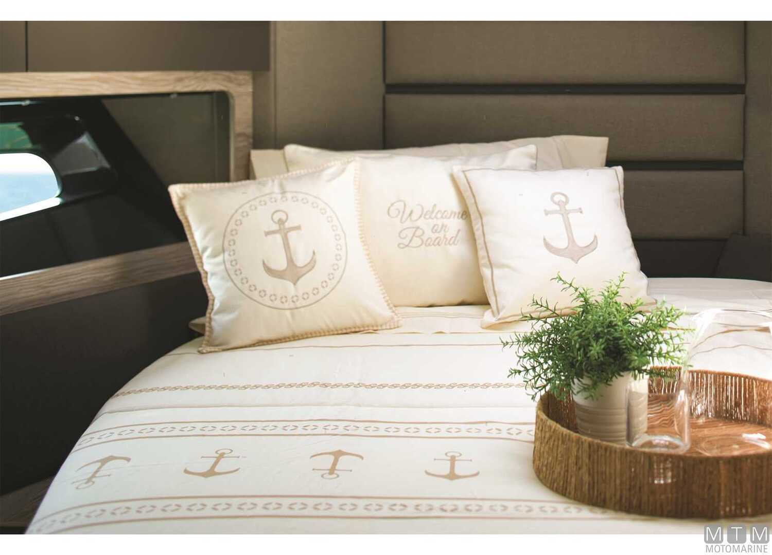 Anchor Embroidered Cushion MB 40x40cm Ecru-img5801734_2.jpg