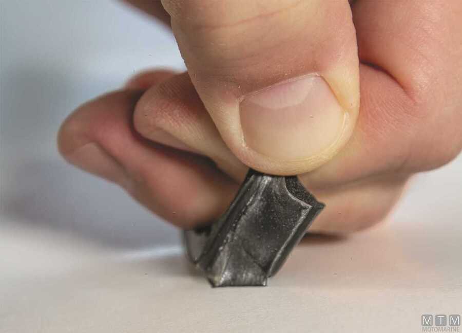 Guarnizione Trim-Lok Flat Rubber Seal White-img3835124_4.jpg