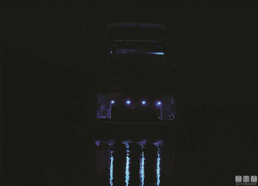 Astel RGB Arcus Inox Lux Courtesy Light-img2148820_3.jpg